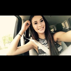 Meet your Posher, Casey